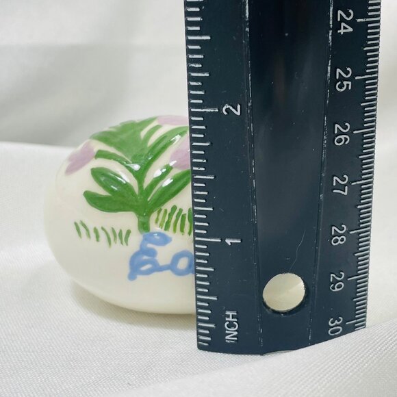 Easter Egg With Bunny & Flower Design Hand-Painted Glazed Ceramic Vintage 1982 - Picture 7 of 7